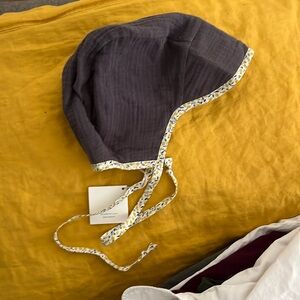 NWT Lemons Brimmed Bonnet 🍋